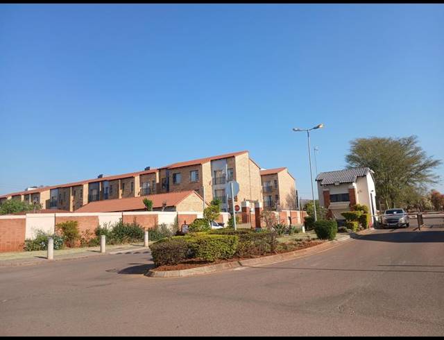 1 BEDROOM APARTMENT FOR SALE IN THE ORCHARDS